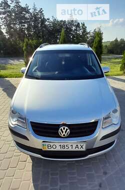 Минивэн Volkswagen Touran 2007 в Чорткове