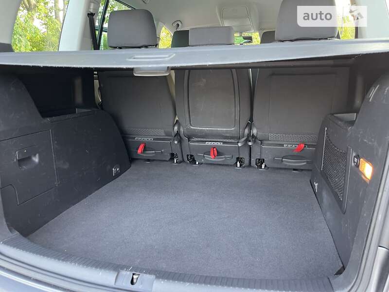 Минивэн Volkswagen Touran 2004 в Хмельницком