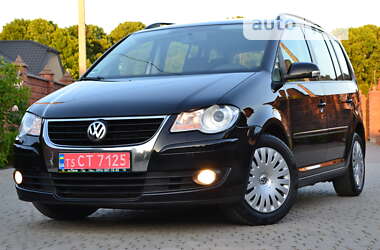 Минивэн Volkswagen Touran 2010 в Ровно