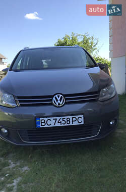 Минивэн Volkswagen Touran 2010 в Львове