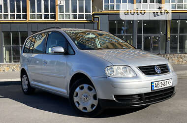 Минивэн Volkswagen Touran 2003 в 