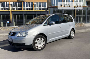 Минивэн Volkswagen Touran 2003 в 