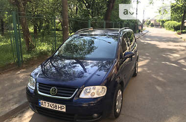 Минивэн Volkswagen Touran 2003 в 