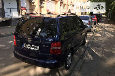 Минивэн Volkswagen Touran 2003 в 