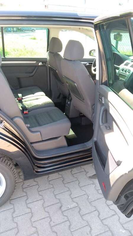 Минивэн Volkswagen Touran 2006 в Хмельницком