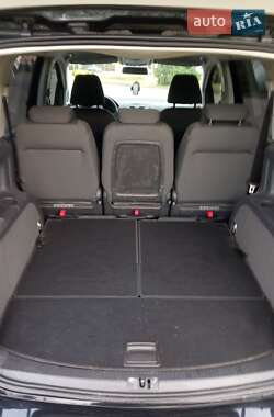 Микровэн Volkswagen Touran 2011 в 