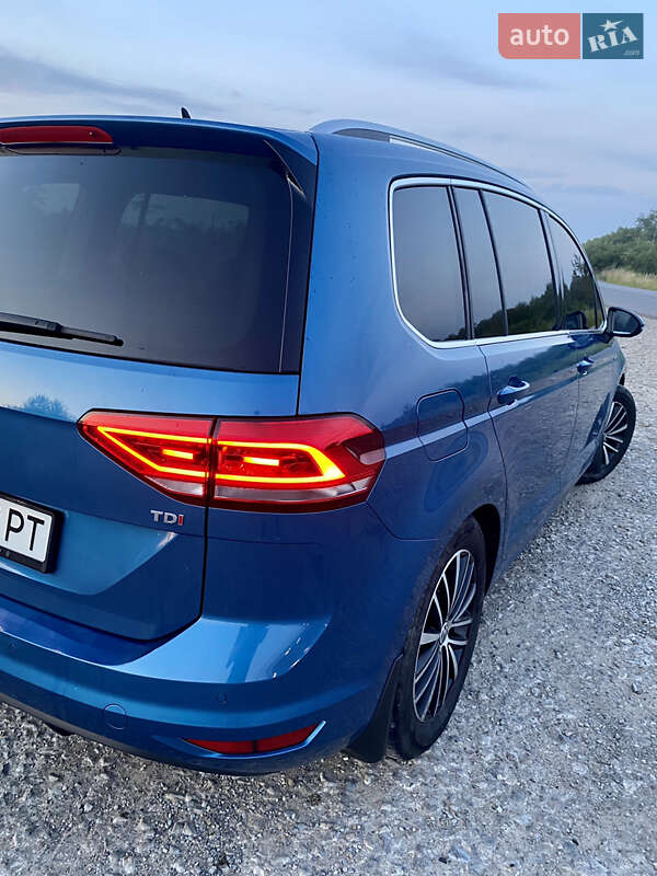 Мікровен Volkswagen Touran 2015 в Івано-Франківську
