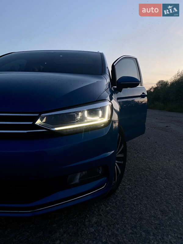 Мікровен Volkswagen Touran 2015 в Івано-Франківську
