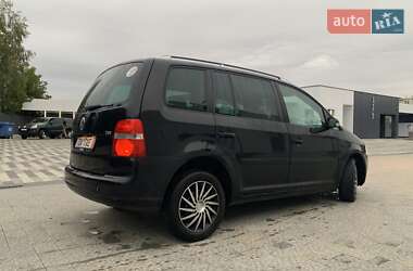 Минивэн Volkswagen Touran 2004 в Ужгороде
