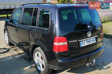 Минивэн Volkswagen Touran 2003 в Виноградове