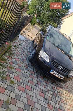 Мінівен Volkswagen Touran 2004 в Чорткові