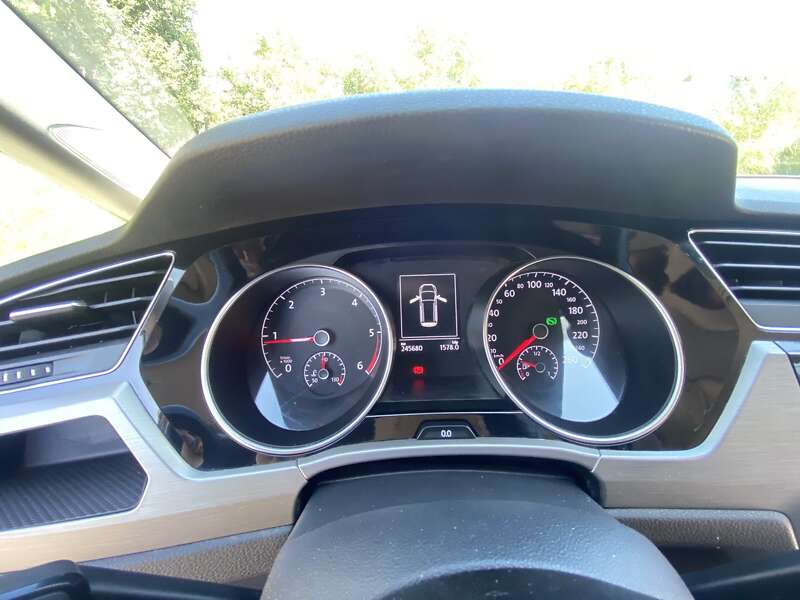 Микровэн Volkswagen Touran 2015 в Николаеве
