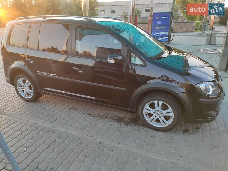 Мінівен Volkswagen Touran 2007 в Березному