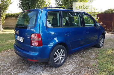 Мінівен Volkswagen Touran 2008 в Запоріжжі