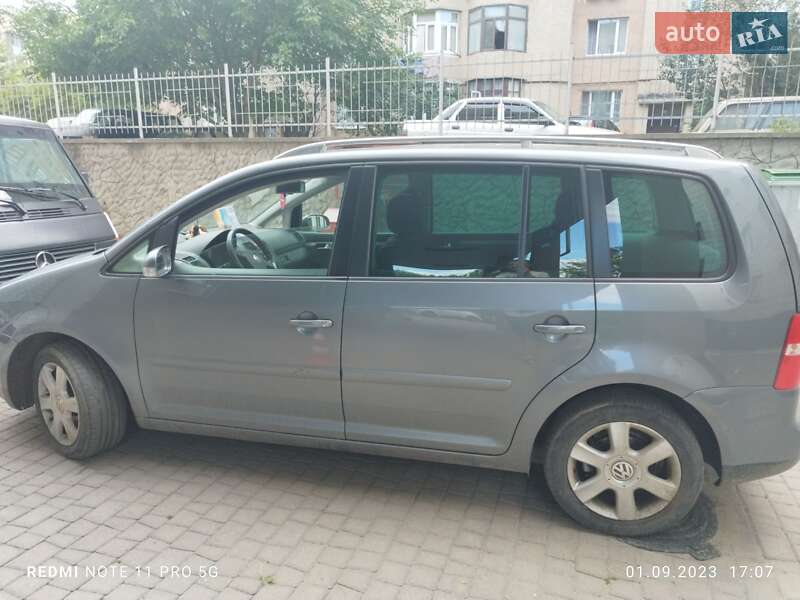 Volkswagen Touran 2005