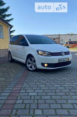 Мікровен Volkswagen Touran 2013 в 
