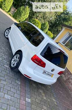 Мікровен Volkswagen Touran 2013 в 