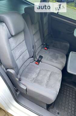Мікровен Volkswagen Touran 2013 в 