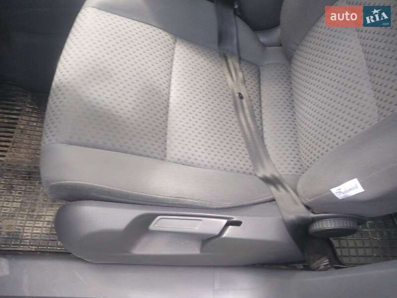 Минивэн Volkswagen Touran 2004 в Калуше