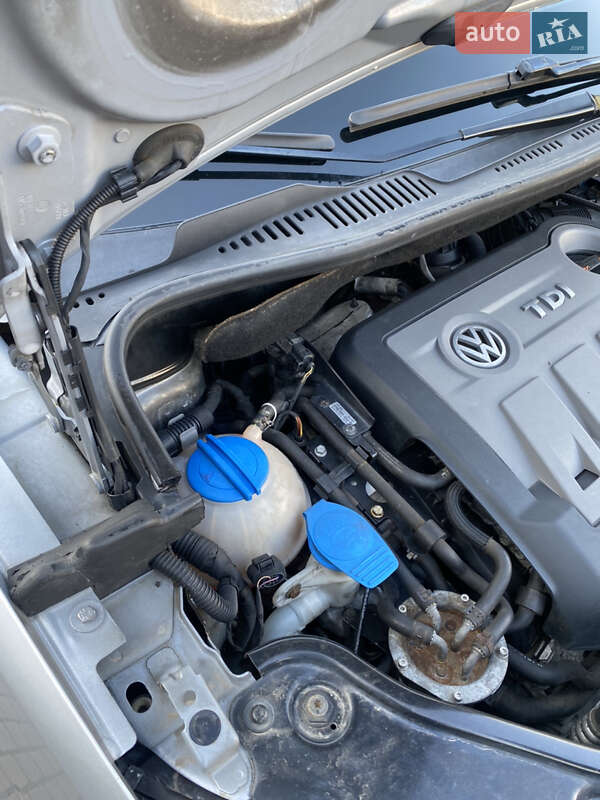 Микровэн Volkswagen Touran 2013 в Мукачево