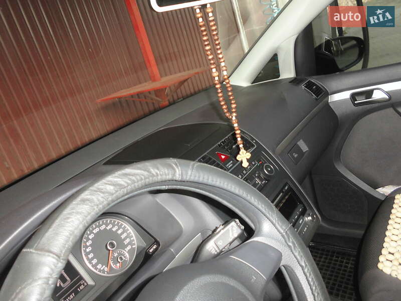 Микровэн Volkswagen Touran 2011 в Виннице фото 2 Микровэн Volkswagen Touran 2011 в Виннице