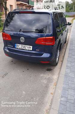 Микровэн Volkswagen Touran 2014 в Львове