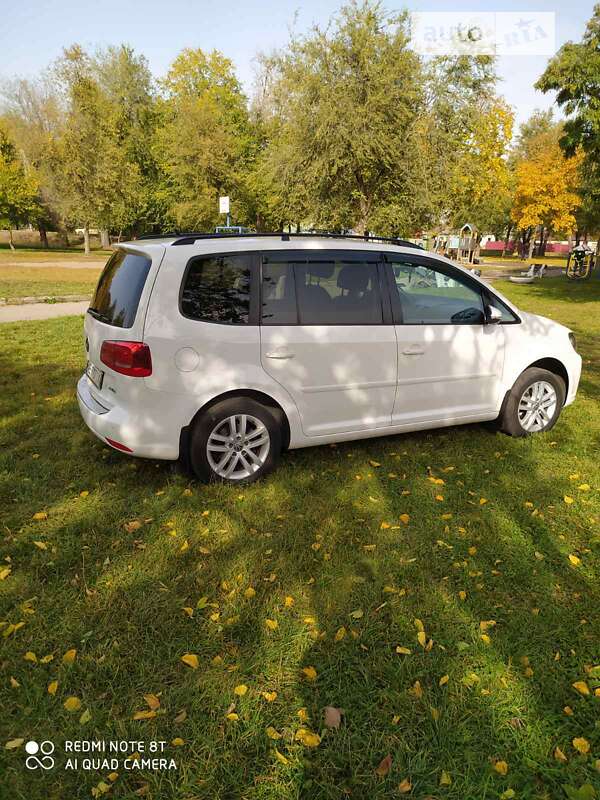 Мікровен Volkswagen Touran 2012 в Дніпрі