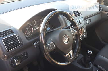 Микровэн Volkswagen Touran 2011 в Дубно