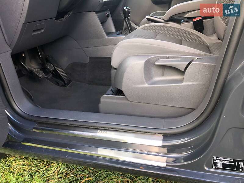 Мікровен Volkswagen Touran 2014 в Калуші