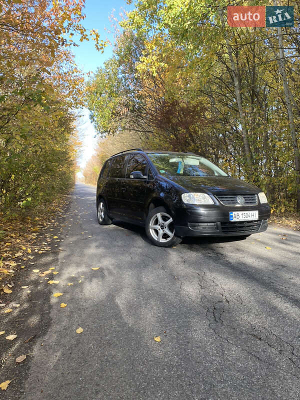 Минивэн Volkswagen Touran 2004 в Виннице