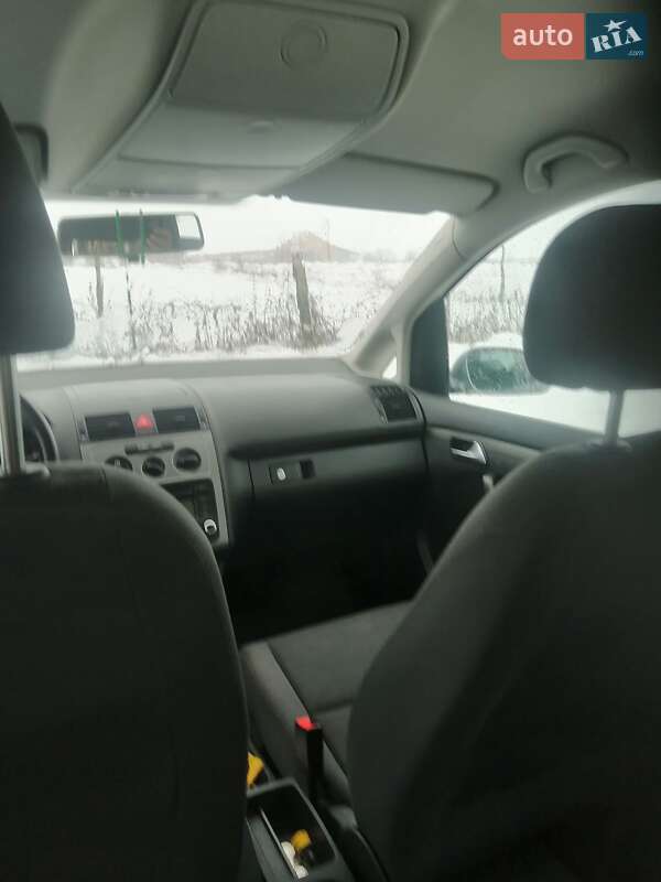 Мінівен Volkswagen Touran 2009 в Львові