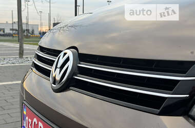 Микровэн Volkswagen Touran 2012 в Мукачево