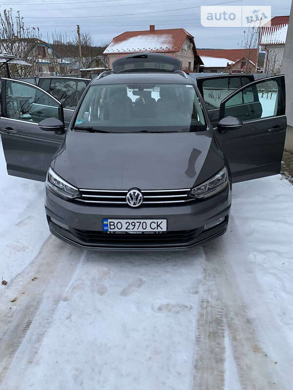 Мікровен Volkswagen Touran 2015 в Чорткові
