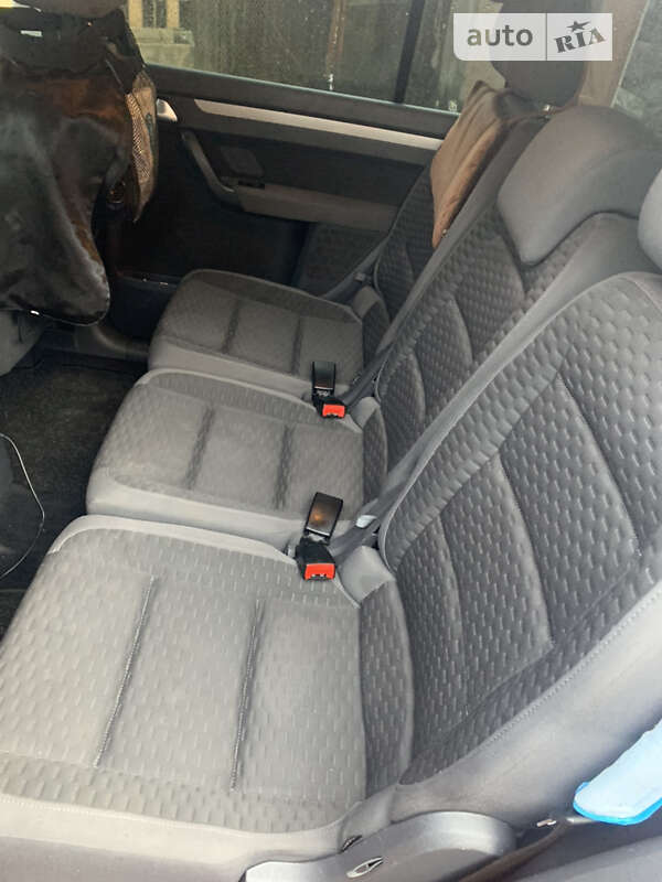 Минивэн Volkswagen Touran 2008 в Полонном