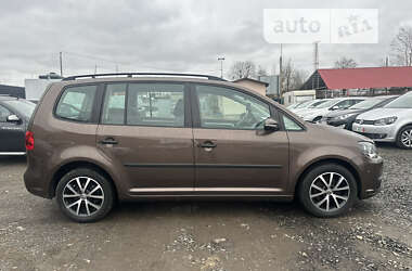 Микровэн Volkswagen Touran 2014 в Нововолынске