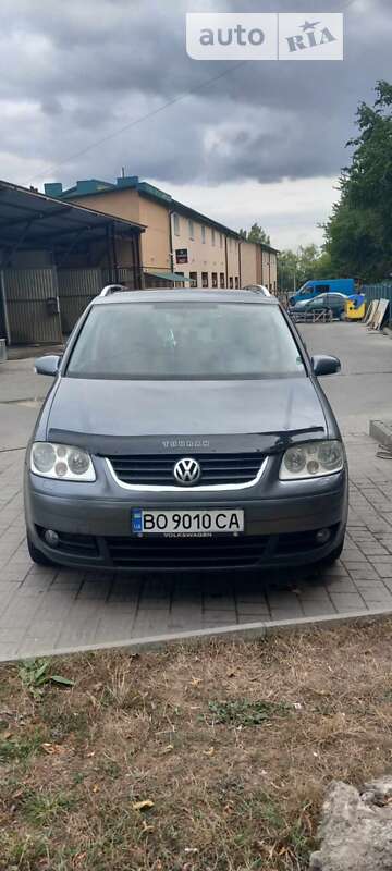 Мінівен Volkswagen Touran 2005 в Тернополі