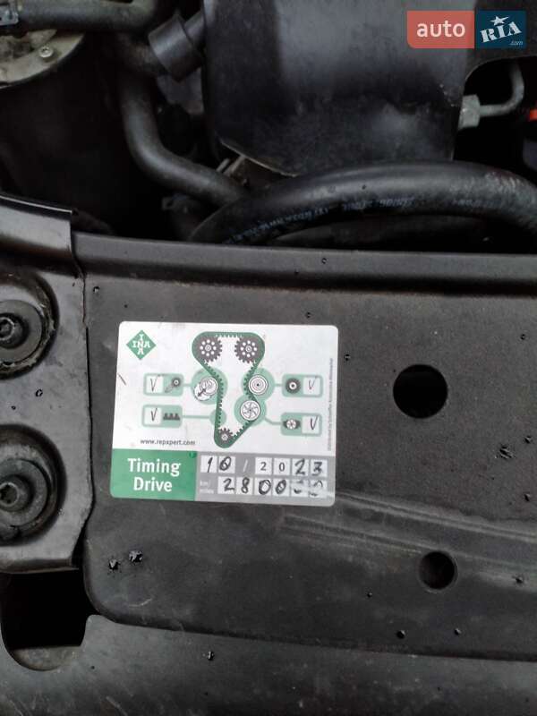 Микровэн Volkswagen Touran 2011 в Сквире