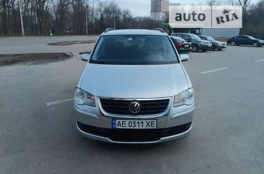 Минивэн Volkswagen Touran 2007 в Днепре