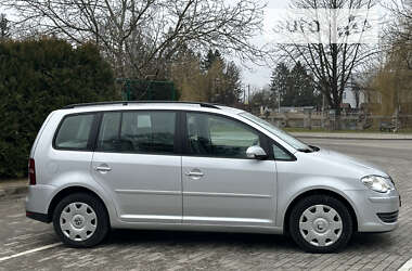 Минивэн Volkswagen Touran 2009 в Запорожье