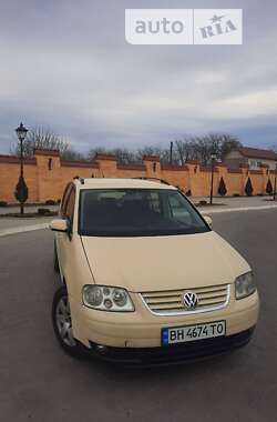 Минивэн Volkswagen Touran 2005 в Измаиле