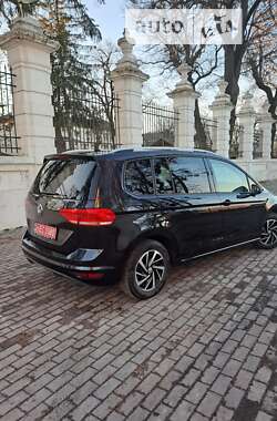 Мікровен Volkswagen Touran 2018 в Тернополі