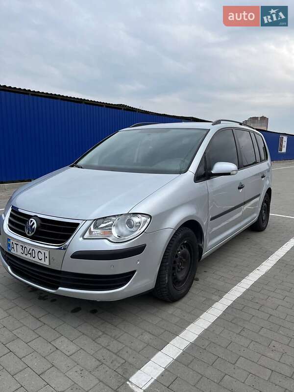 Минивэн Volkswagen Touran 2007 в Калуше фото 8 Минивэн Volkswagen Touran 2007 в Калуше