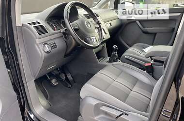 Микровэн Volkswagen Touran 2013 в Нововолынске