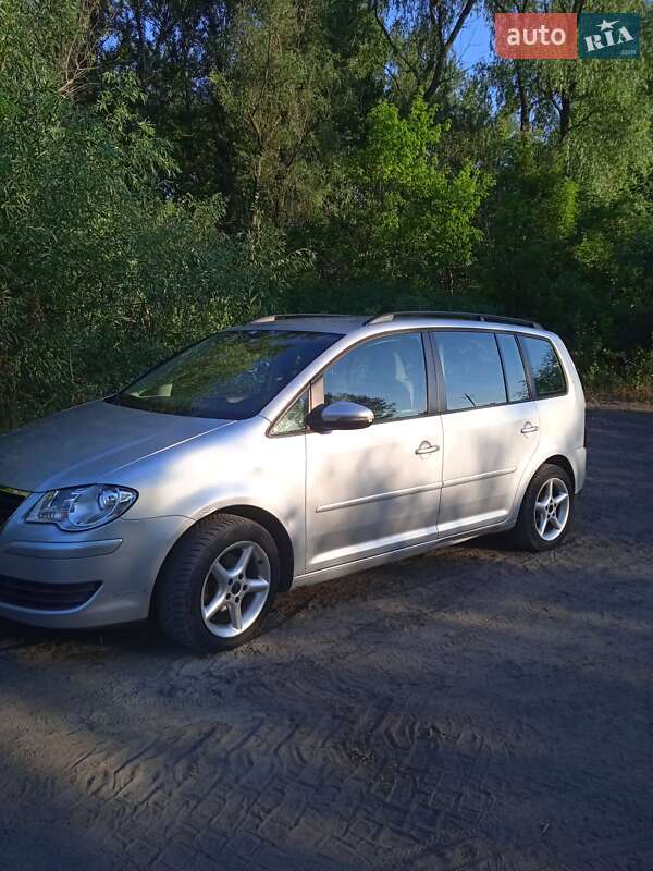 Volkswagen Touran 2010