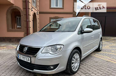 Мінівен Volkswagen Touran 2009 в Хотині