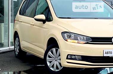 Мікровен Volkswagen Touran 2017 в Києві