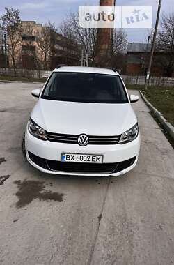 Минивэн Volkswagen Touran 2015 в Каменец-Подольском