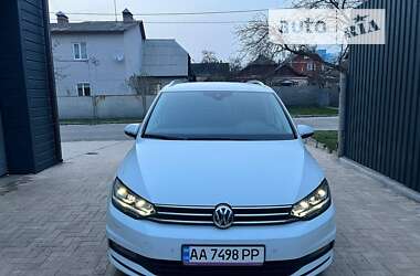 Микровэн Volkswagen Touran 2016 в Киеве