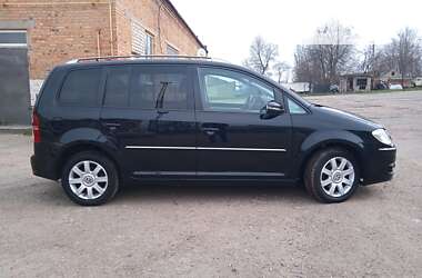 Мінівен Volkswagen Touran 2010 в Верхньодніпровську