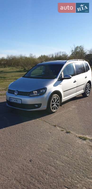 Мінівен Volkswagen Touran 2012 в Сарнах